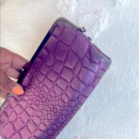Hobo Vintage Lauren Clutch-Leather Wallet Purple Crocodile-Embossed - Picture 14 of 15